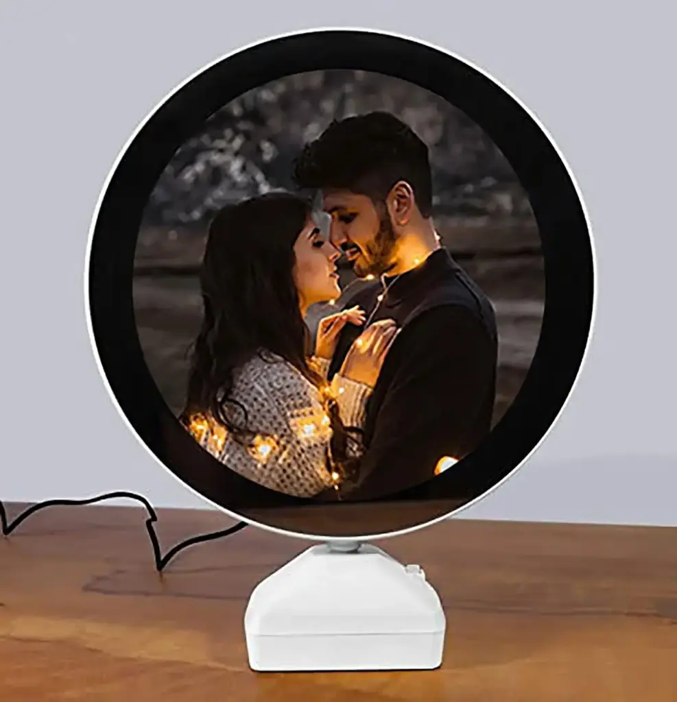 Magic MirrorThat's Amazing Looking And Beautiful Gift

For Your Special Person