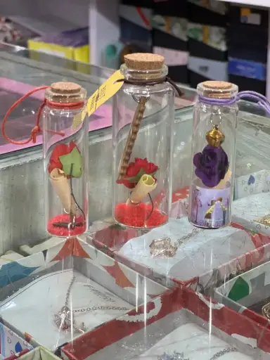 💌 Message Bottle Gift – A Tiny Jar of Big Feelings!  A charming glass bottle filled with love – featuring